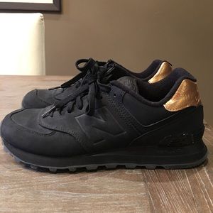 New Balance shoes-excellent condition!!